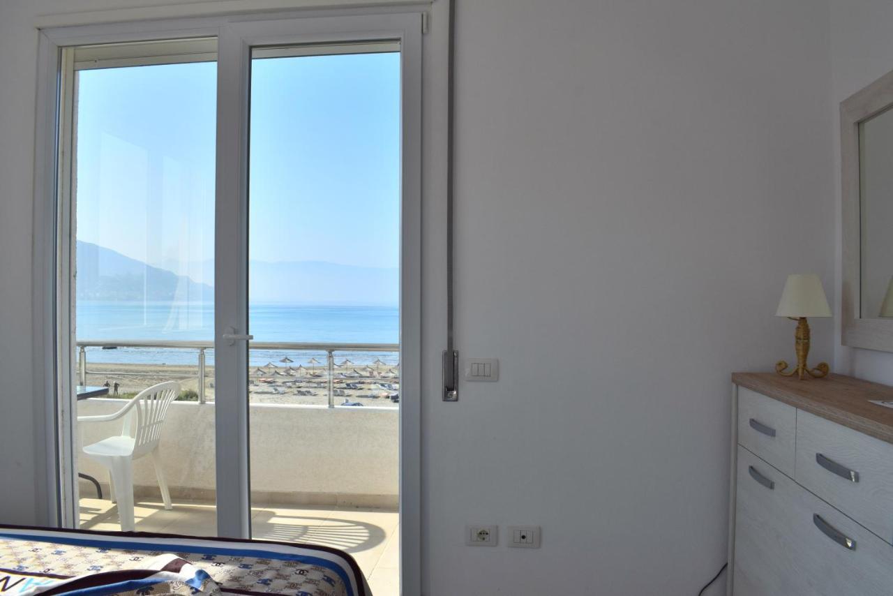 Sea View Apartment - 007 Vlora Kültér fotó